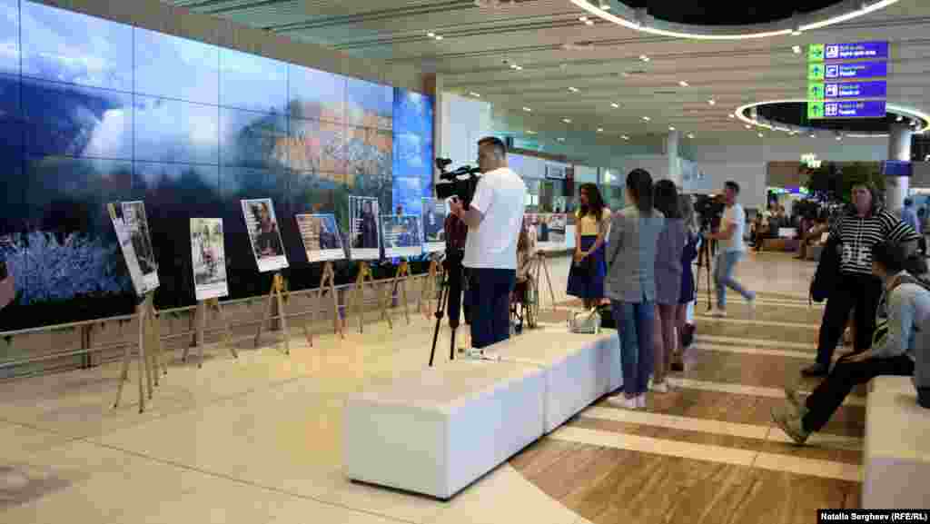 Moldova -- 4, photo exhibition in support of people with special needs, Chisinau