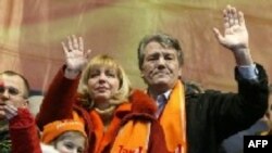Скорее всего, Ющенко так и не выйдет на Майдан, прислушавшись к рекомендации Юлии Тимошенко