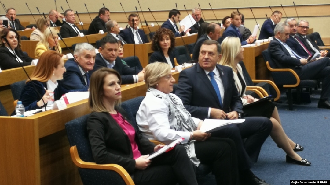 Dodik u Narodnoj skupštini danas kritikovao i međunarodnu zajednicu