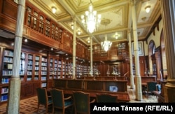 Biblioteca Băncii Naționale a României.
