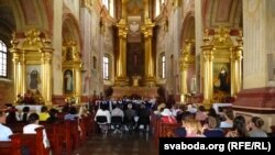 Праслухоўваньне ўдзельнікаў конкурсу фэстывалю ў магілёўскім касьцёле Ўнебаўзяцьця Найсьвяцейшай Паны Марыі і сьвятога Станіслава