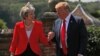 Britanska premijerka Theresa May i američki predsjednik Donald Trump prilikom njegove posjete u julu prošle godine.