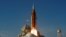 Raketa Space Launch System (SLS) NASA-e, opremljena kapsulom za posadu Orion, uzlijeće iz Svemirskog centra Kennedy na Floridi, SAD, 2. aprila.