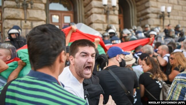 Protestuesit anti-qeveritar në Bullgari.