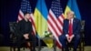 Президент України Володимир Зеленський (л) із американським лідером Дональдом Трампом, вересень 2025 року