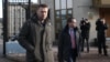 Алексей Навальный и его адвокат Вадим Кобзев