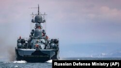 Корабель, який перебуває на чергуванні, не є носієм крилатих ракет, кажуть у ВМС України (фото ілюстративне)