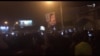 پاره کردن عکس رهبر جمهوری اسلامی به دست معترضان در تهران