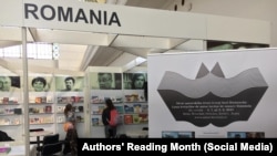 Promovarea scriitorilor români și a Lunii lecturilor de autor la târgul de carte din Praga