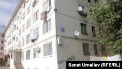 Общежитие по адресу: улица Хамита Чурина, 119. Уральск, 19 июля 2017 года.
