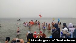 Заплыв «моржей» в Евпатории, 7 января 2019 года