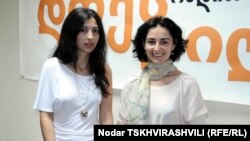 ნინი დოლიძე და ეკა სირაძე-დელონე