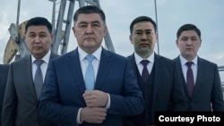 Салык кызматы жарыялаган иликтөөнүн коллажы. 