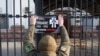 «Нагадаємо, хто винен»: біля посольства Росії пройшла акція з нагоди роковин Голодомору