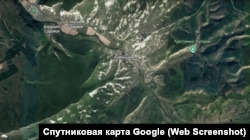 Поселок Куйбышево расположен в Бельбекской долине. Скриншот спутниковой карты Google