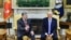 Президенти України і США Петро Порошенко (л) і Дональд Трамп під час зустрічі у Білому домі, Вашингтон, 20 червня 2017 року