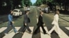 George Harrison, Paul McCartney, Ringo Starr, John Lennon, traversează Abbey Road. Londra, 8 August 1969