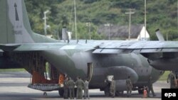 Aeroplani transportues ushtarak Hercules C-130 (Ilustrim)