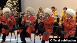 Türkmen halk sazanda-aýdymçylary