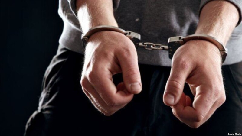 В Казани двух полицейских арестовали по подозрению во взяточничестве