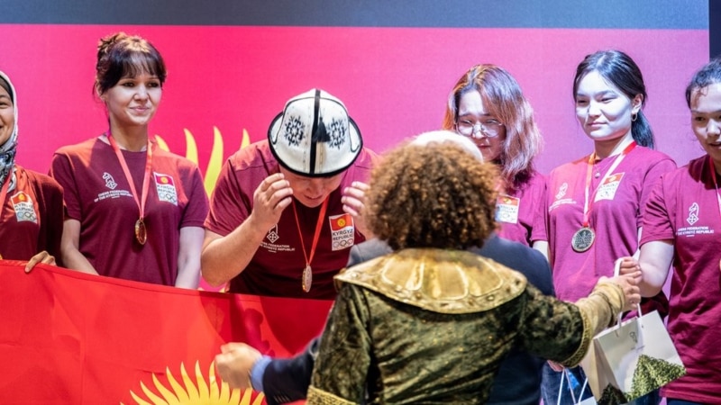 Кыргызстандык шахматчы кыздар дүйнөлүк олимпиадада 