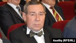 Әмир Камалиев (1960-2019)