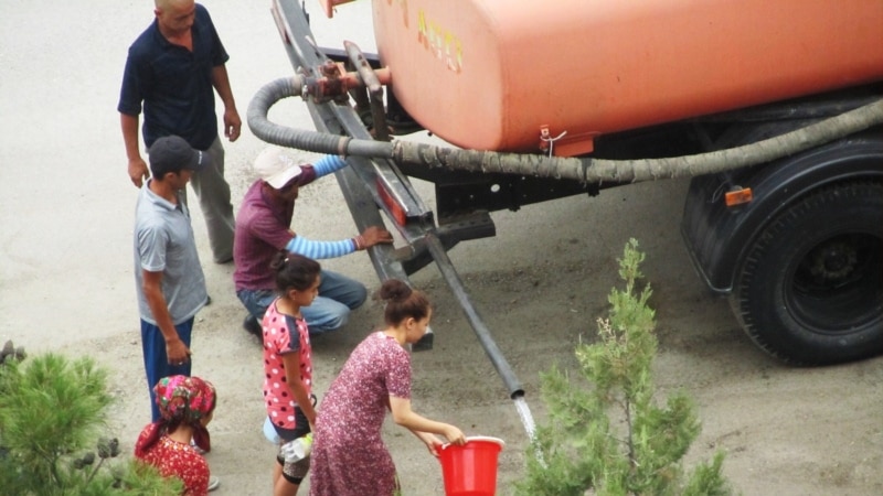 Göçüp gelýänleriň köpelmegi, gurakçylyk paýtagtdaky suw meselesini çylşyrymlaşdyrýar