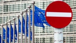 BE-ja ka pezulluar përkohësisht punën e të gjitha grupeve punuese për MSA-në, ftesat për pjesëmarrjen e Kosovës në takime të nivelit të lartë, programimin e fondeve për Kosovën, përfshirë ato nga IPA dhe nga Korniza Investuese e Ballkanit Perëndimor.