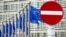 8 жовтня, стало відомо, що Австрія блокує 19-й пакет санкцій ЄС проти РФ, вимагаючи «послаблень для розблокування 2 млрд євро Raiffeisen Bank у РФ»