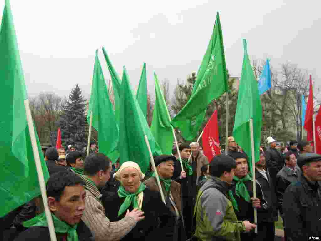 Kyrgyzstan - Protest action of opposition forces in Bishkek. 27March2009 