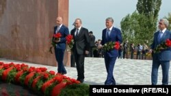Владимир Путин на церемонии возложения цветов к памятнику Уркуну, 17 сентября 2016 г.