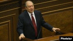 Armenia - Former Prime Minister Armen Sarkissian speaks in the Armenian parliament in Yerevan, 1 March 2018.