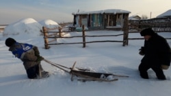 Ice For Sale: Siberian Tatars Carry On A Centuries-Old Tradition