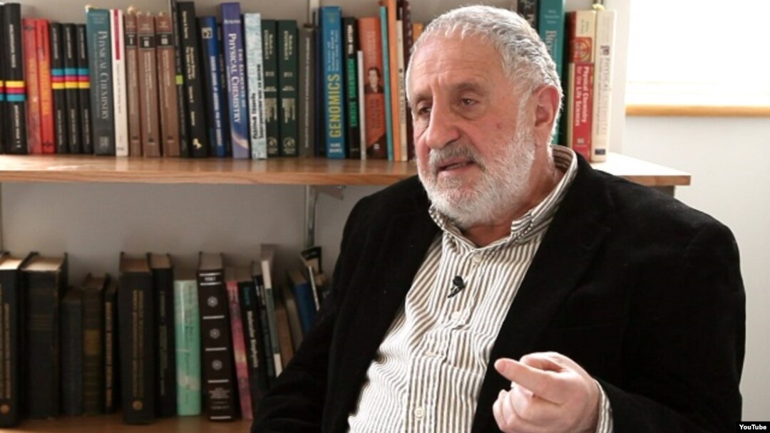 Maksim Frank-Kamenetsky, a Soviet-born biophysicist who lives in Boston, was struck by the rampant anti-Americanism among Russians.