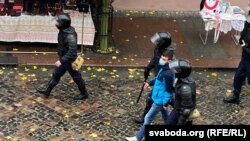 Тазоҳурот дар Минск, Гомел, Ҳродно сурат гирифт.