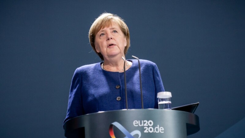 Merkel: E zemëruar dhe e trishtuar me ngjarjet në Kongresin amerikan