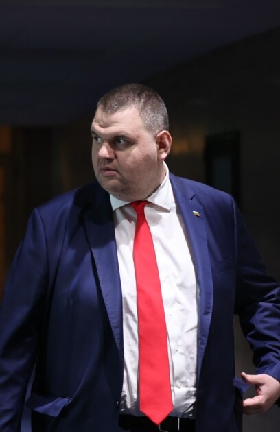 С предложения за промени в Закона за политическите партии внесени