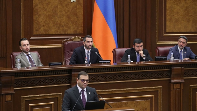 128 մլն-ի թերմոս, 24 մլն-ի բեյջի թել, 57 մլն-ի էկո պայուսակ. ընդդիմությունը քննադատում է COP17-ի ծախսերը