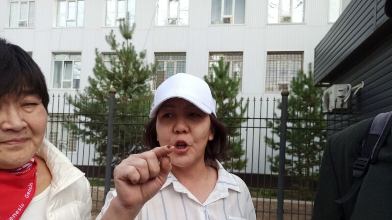 Активистку Ескендирову арестовали на 25 суток. Её отметили в посте, причастность к которому она отвергает