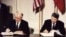 INF sporazum potpisali su Ronald Regan i Mihail Gorbačov u Beloj kući, 8. decembra 1987.