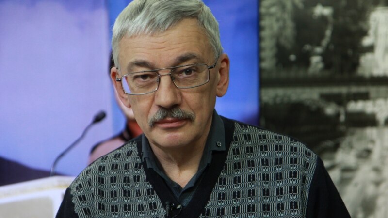 Правозащитника Олега Орлова приговорили к двум с половиной годам колонии за 