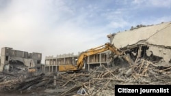 Снесенный трехэтажный жилой комплекс в Мирзо-Улугбекском районе города Ташкента.