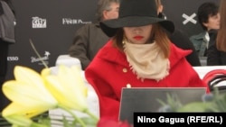 შესვენებისას (პრაღის მოდის კვირეული)