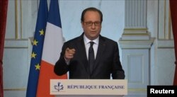 Франсуа Олланд выступает с обращением к нации после теракта в Ницце