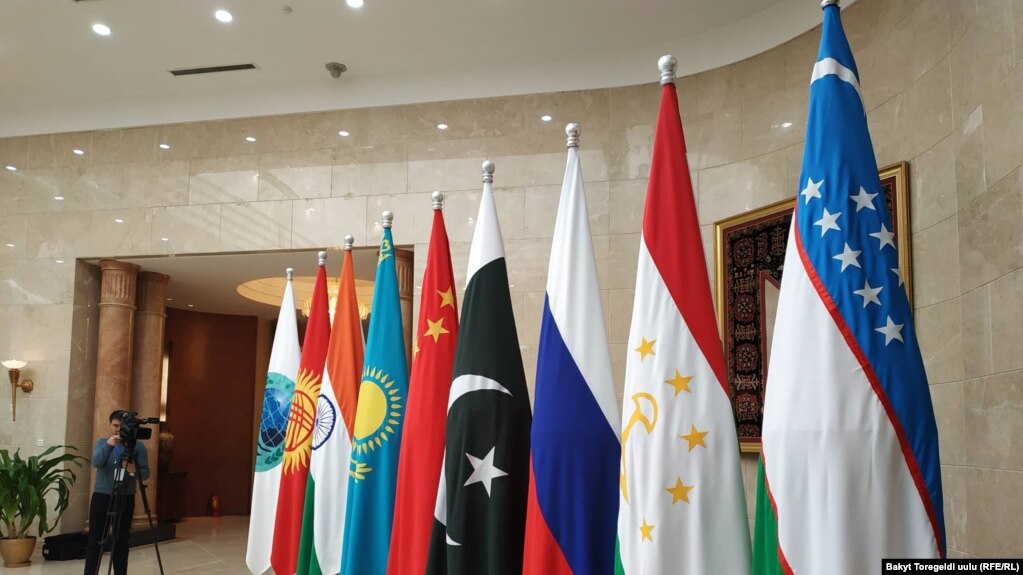 Аз ҷанг дар Афғонистон то вазъ дар Ховари Миёна. Сарони СҲШ дар Бишкек ҷамъ меоянд