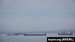 Корабли в Керченском проливе, иллюстрационное фото