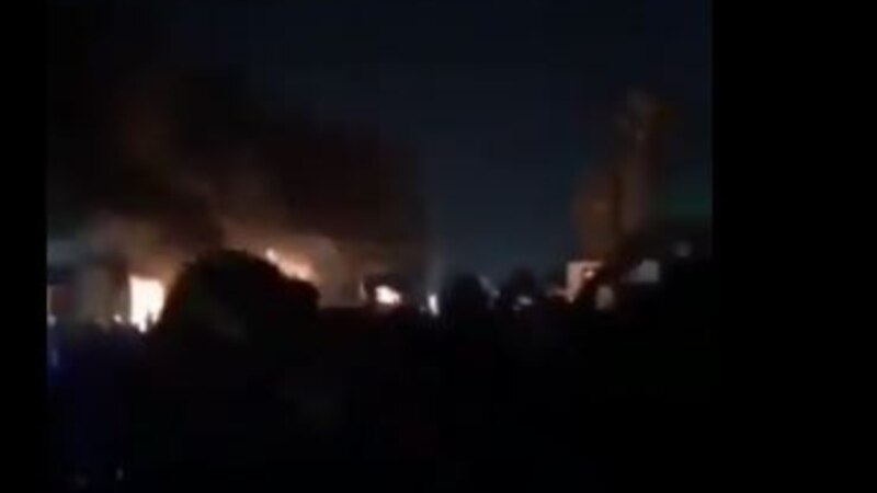 ერაყის ქალაქ ნაჯაფში დემონსტრანტებმა ცეცხლი წაუკიდეს ირანის საკონსულოს 