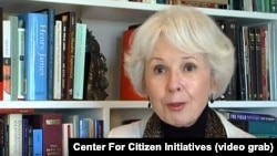 U.S. native Sharon Tennison established the Center For Citizen Initiatives in 1983 to "bring about a constructive relationship with the Soviet Union." 