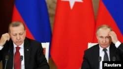 Президент Турции Реджеп Тайип Эрдоган (слева) и президент России Владимир Путин.