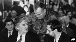Radovan Karadžić, Ratko Mladić i Goran Hadžić na Palama, januar 1993.